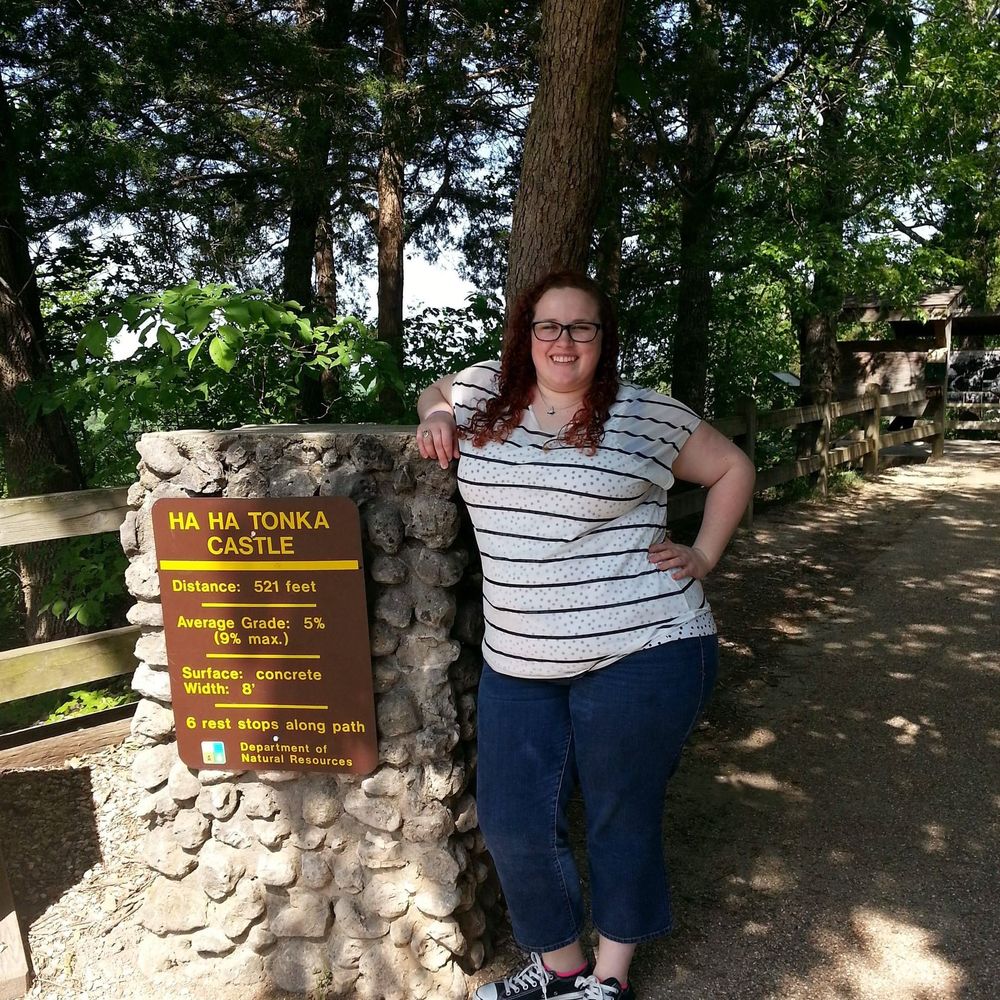Meet your Posher, Whitney